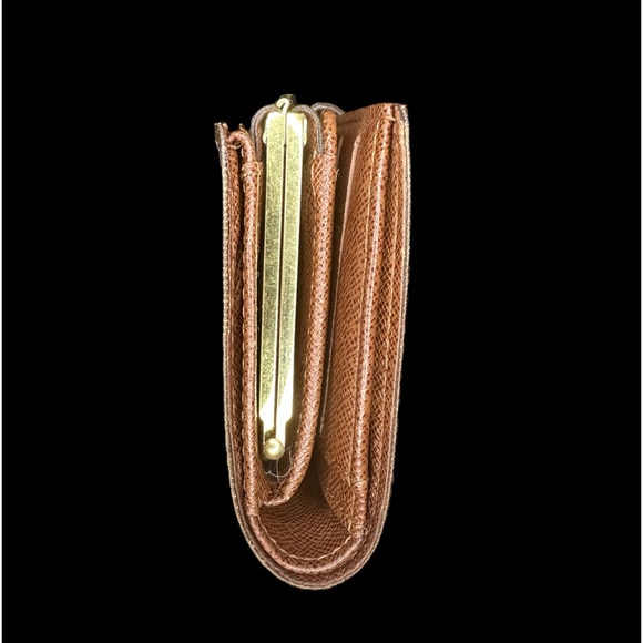 LOUIE VUITTON Vintage Monogram Kiss Lock Wallet. - Picture 6 of 9